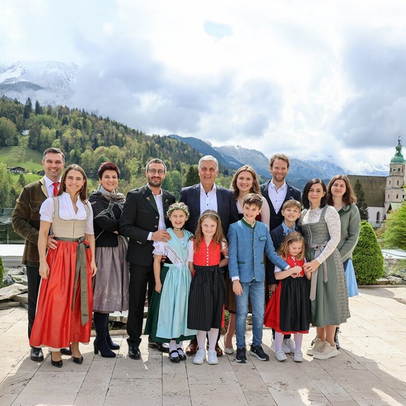 Familie Hettegger auf der Dachterrasse des Hotel EDELWEISS Berchtesgaden