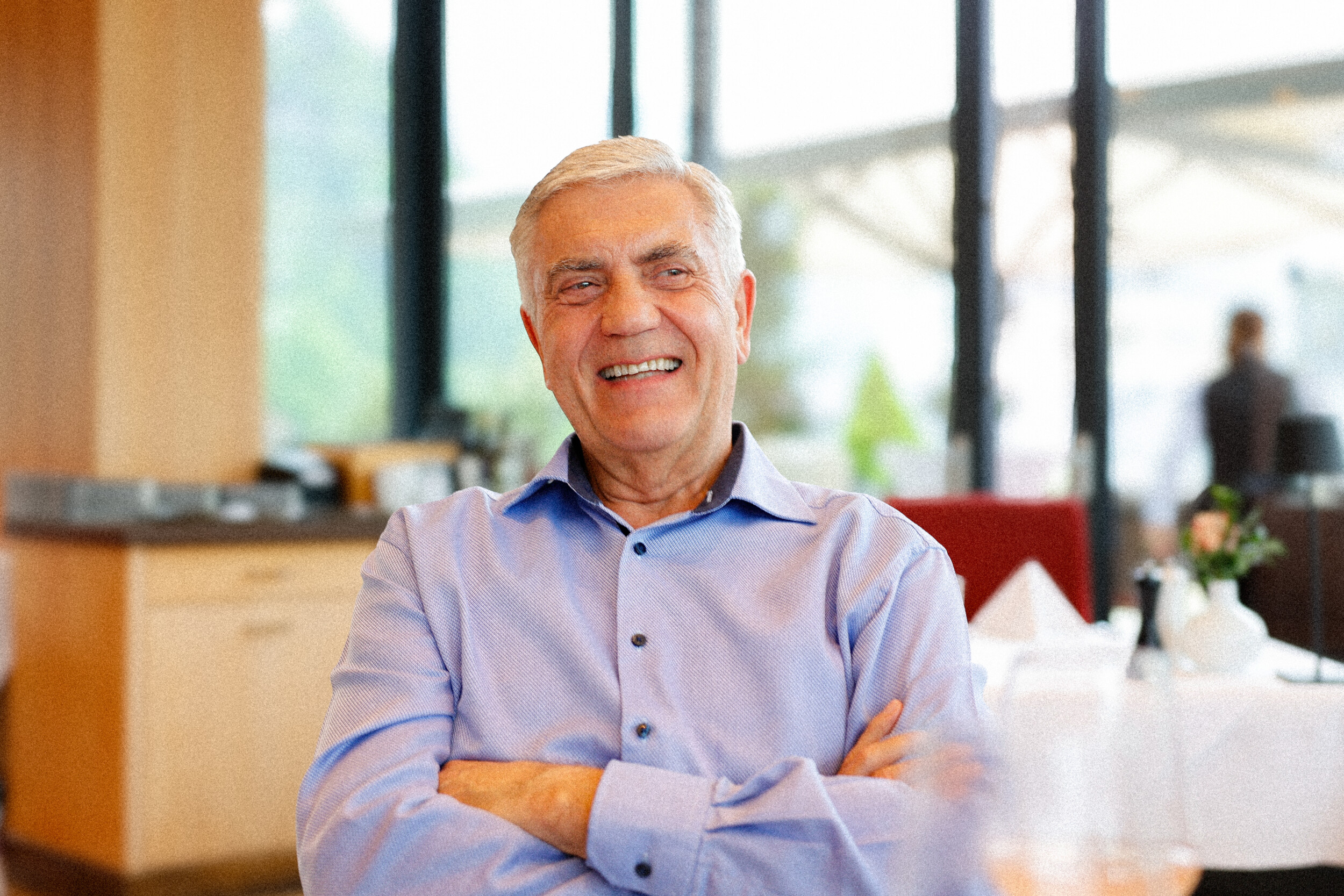 Hotelier Peter Hettegger im Restaurant PANORAMA des Hotel EDELWEISS Berchtesgaden