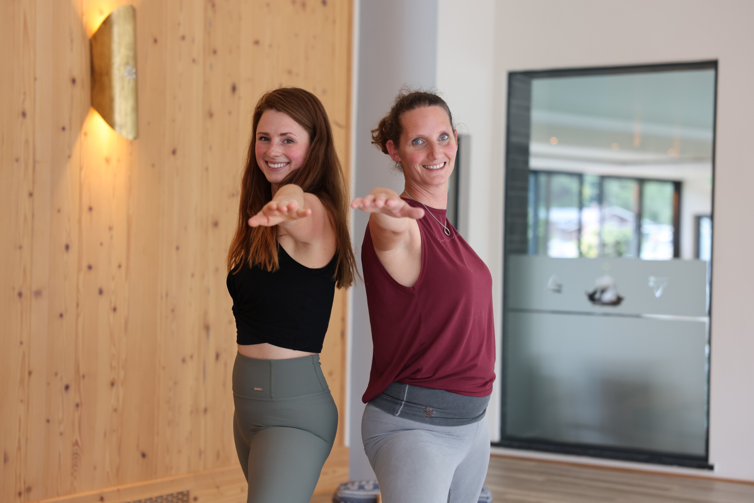 Lisa and Babsi leading yoga and Qi Gong at Hotel EDELWEISS Berchtesgaden – mindful movement for guests.